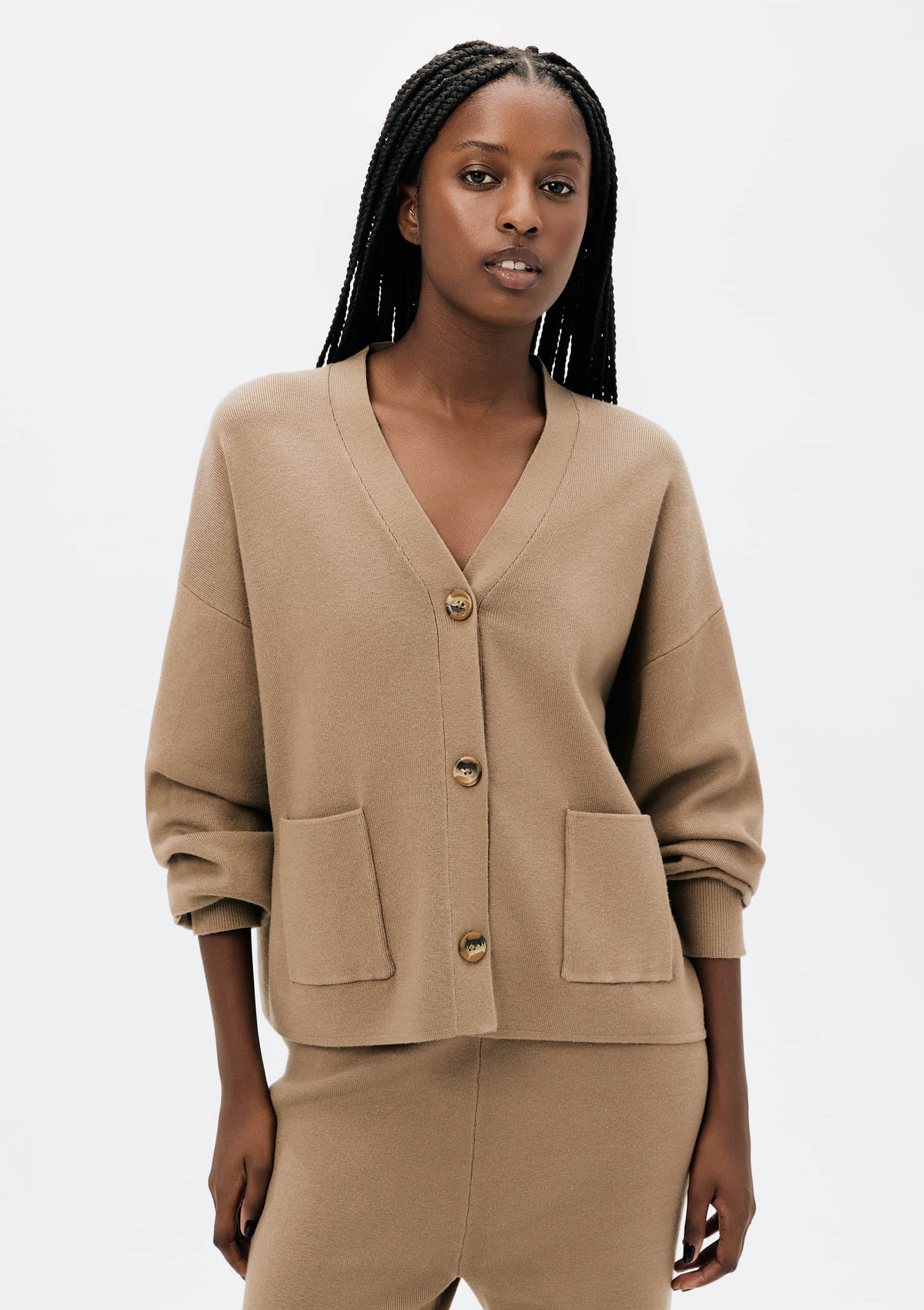 Cardigan Feminino Oversized Decote V - Bege