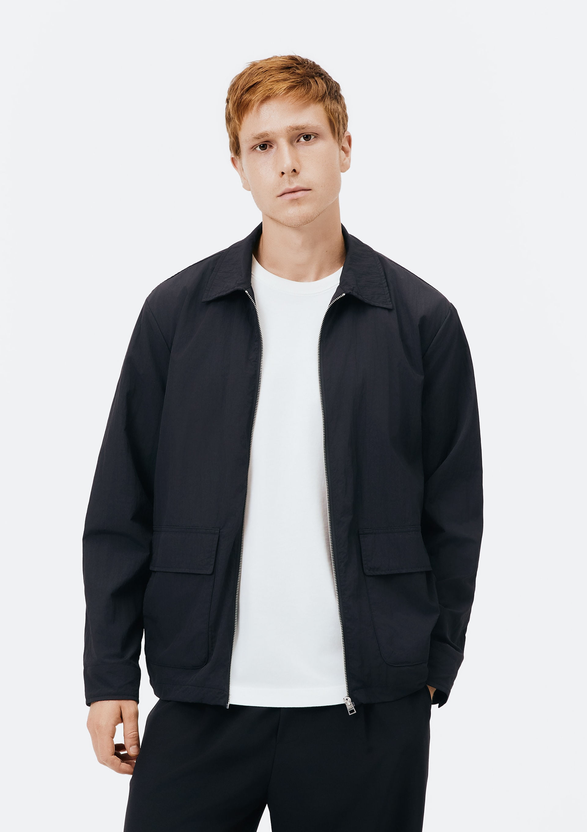 Jaqueta Masculina com Bolsos Frontal - Preto