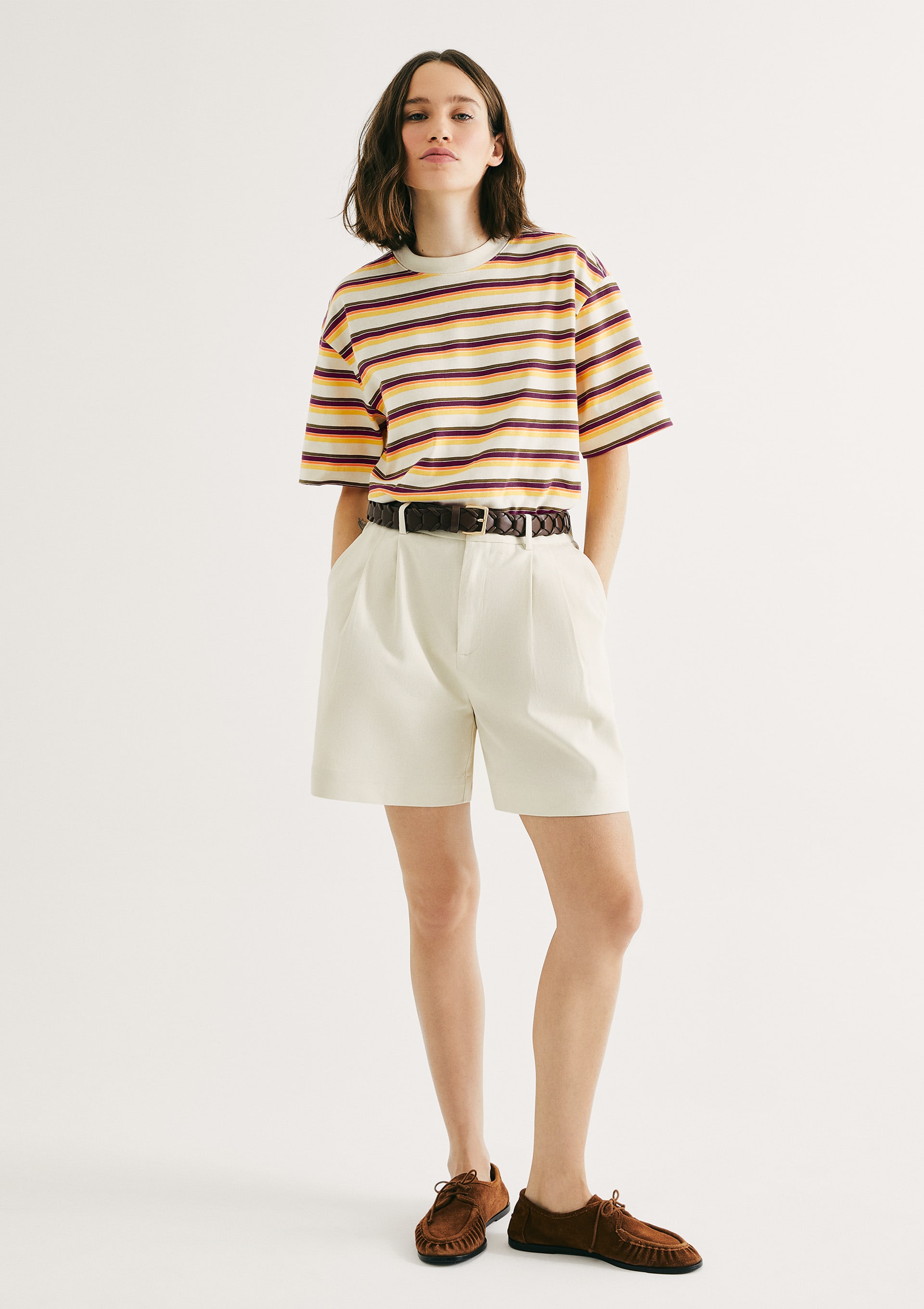 Shorts Feminino Reto Em Alfaiataria - Creme